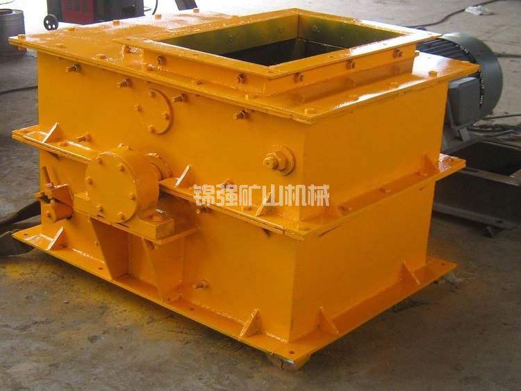 環(huán)錘式破碎機(jī)(圖2) 環(huán)錘式破碎機(jī)(圖2)
